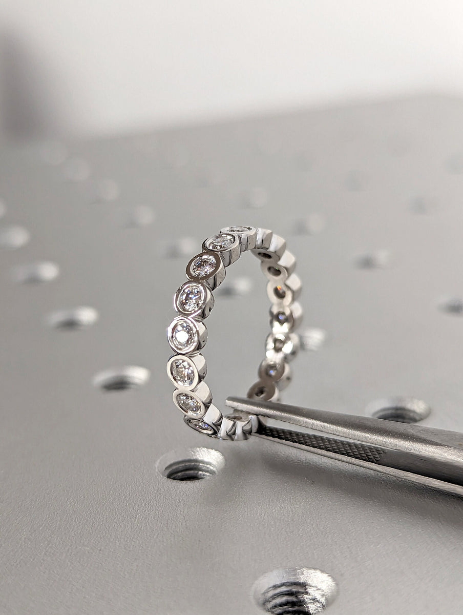 14k 18k Gold Full Diamond Moissanite Eternity Ring, Stackable Ring Wed ...