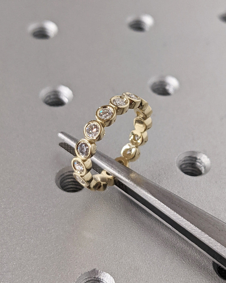 14k 18k Gold Full Diamond Moissanite Eternity Ring, Stackable Ring Wed ...