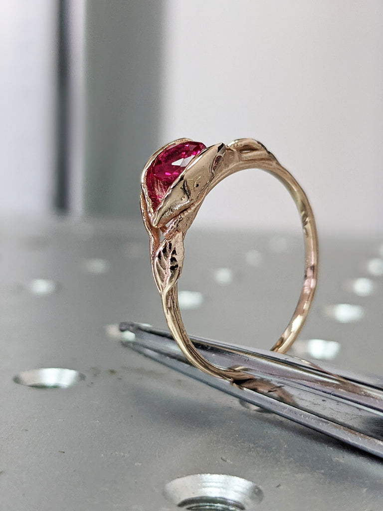 Ruby Engagement Ring Leaf Engagement Ring , Ruby Ring, Rose Gold Ruby Ring, 2ct Ruby Engagement Ring, Leaves Ring, Leaf Ring, Nature Ring