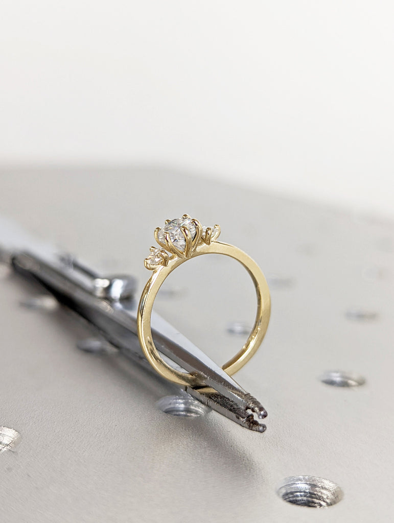 Vintage Lab Grown Diamond Ladies Ring, Anniversary Gift, 0.5CT Round Lab Diamond Wedding Ring, Simulated Diamond Engagement Ring, Art Deco image #3