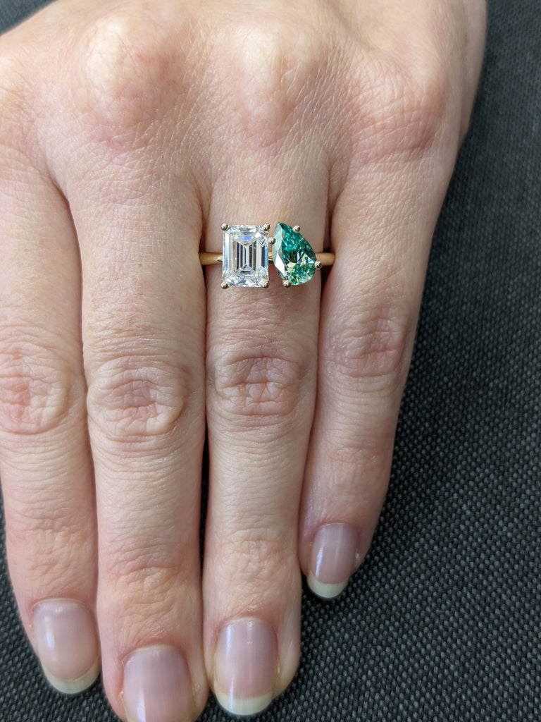 2.5 Carat Double Stone Engagement Ring Green Pear Cut and Emerald Cut Moissanite Two Stone Wedding Ring 14K White Yellow Rose Gold