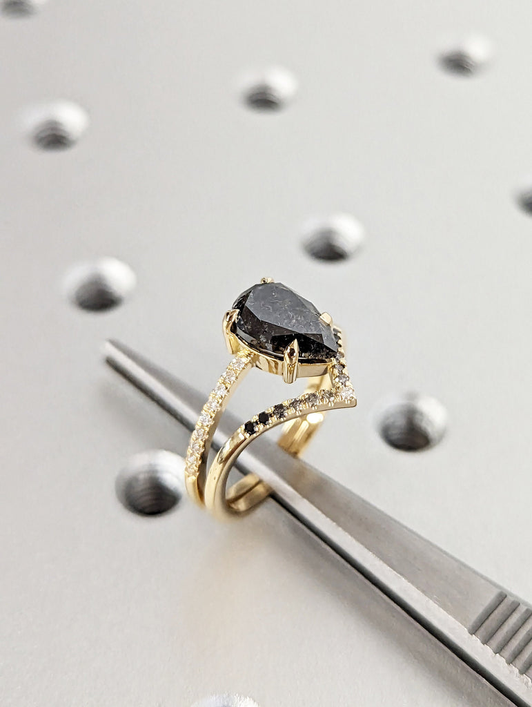 2 Carat 1920's Raw Salt and Pepper Diamond, Pear Diamond Ring, Unique Engagement Bridal Set, Black, Gray Pear, 18k Yellow, Rose, White Gold