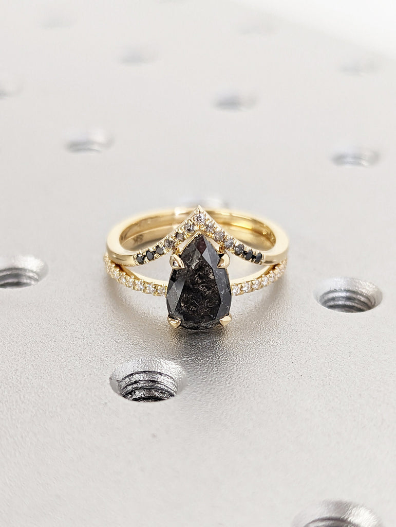 2 Carat 1920's Raw Salt and Pepper Diamond, Pear Diamond Ring, Unique Engagement Bridal Set, Black, Gray Pear, 18k Yellow, Rose, White Gold