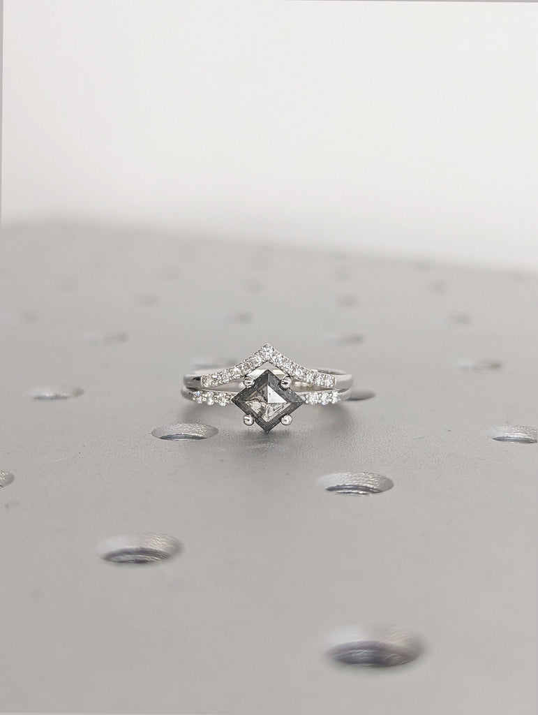 Alternative Diamond Engagement Ring Salt And Pepper Diamond, Kite Diamond Ring, Unique Salt Pepper Diamond Ring, Bridal Set