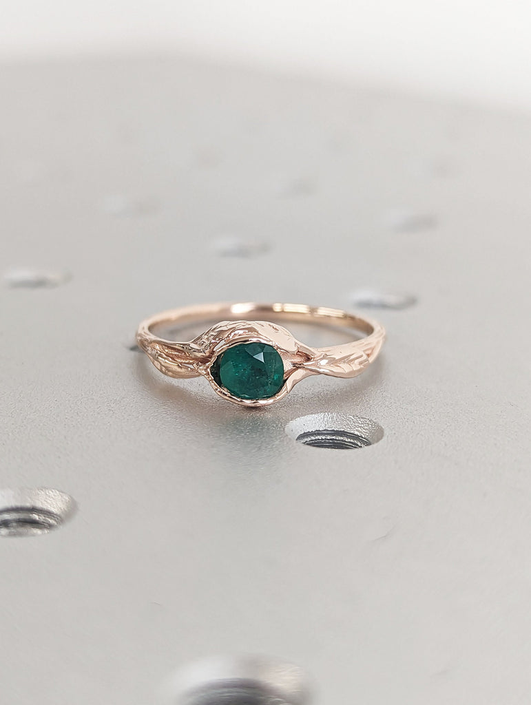 Emerald Ring • Lotus Engagement Ring • Gift For Her • Unique Engagement Ring • Floral Ring • Ring For Her • Promise Ring • Vintage Ring