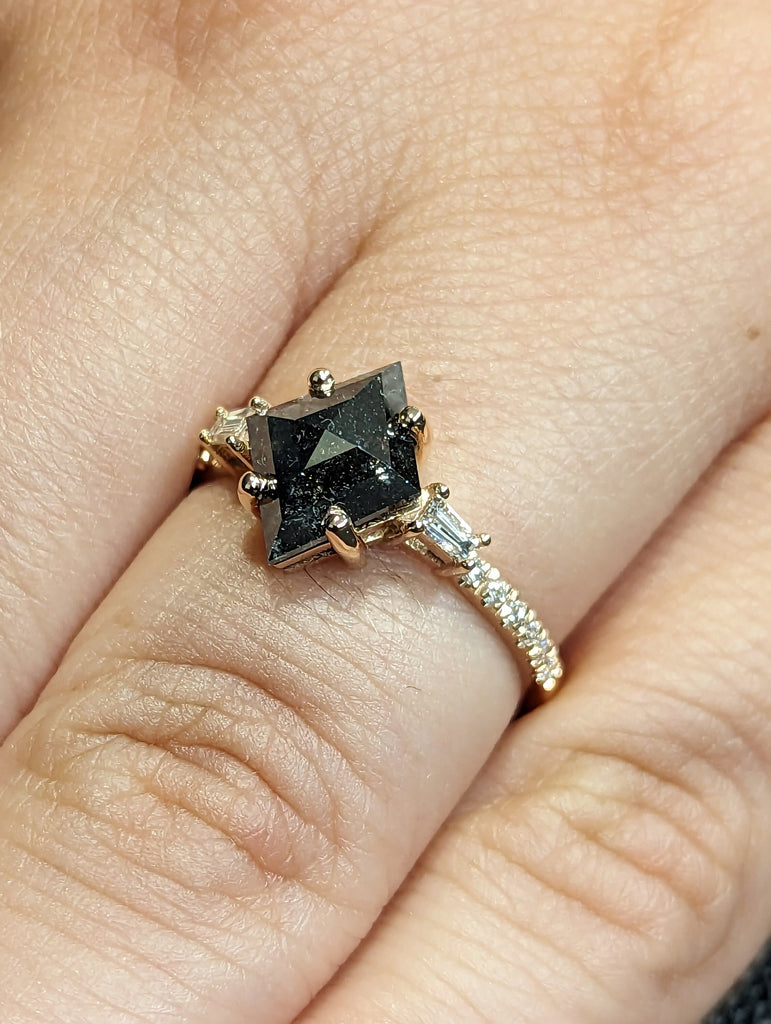 Galaxy Raw Salt and Pepper Diamond Ring- Kite Cut Diamond Engagement Ring Sets- Unique Bridal Geometric Diamond Promise Ring 14K Rose Gold