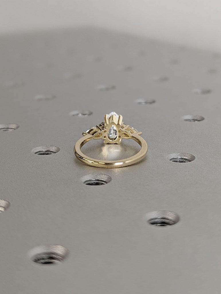 14K_Yellow_Gold_Wedding_RIng