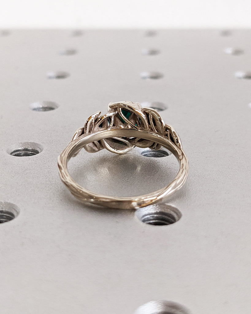 Nature Inspired Emerald Bridal Ring / Branch Emerald Engagement Ring / Leaf Emerald Engagement Ring / Art Deco / Trellis / Peacock Sapphire