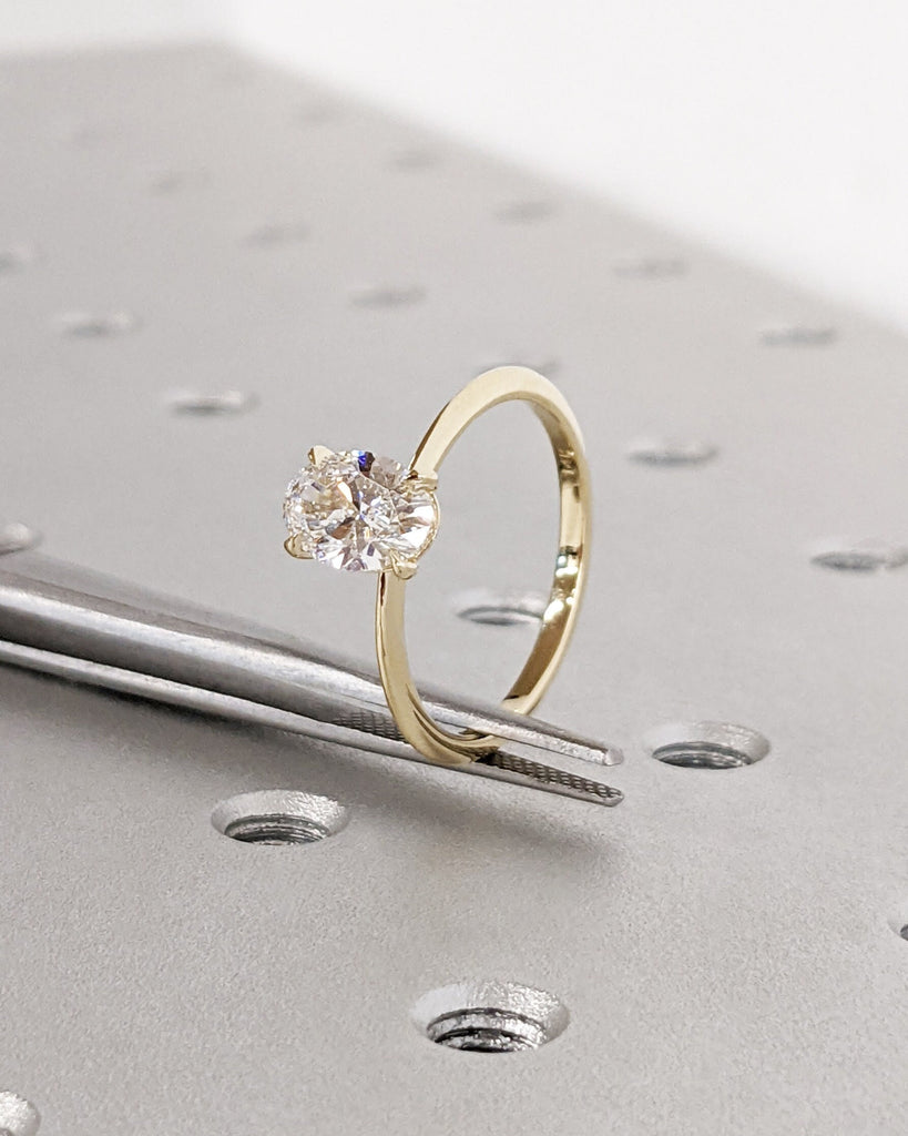 Dainty Oval Lab Diamond Engagement Ring, Solitaire Oval Lab Diamond, Tapered Petite Band, Minimalist Wedding Ring, Solid Gold Proposal Ring