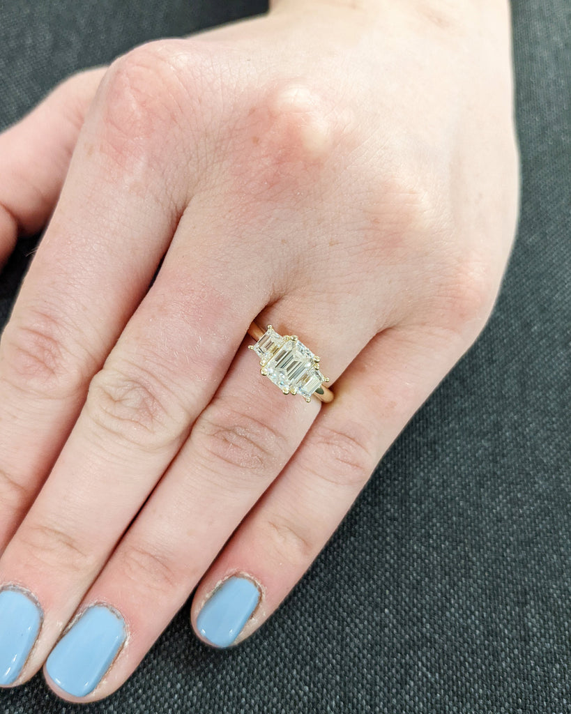 Three Stone Emerald Cut Moissanite Engagement Ring, Side Trapezoid Moissanite, Three Stone Engagement Ring, Emerald Cut and Trapezoid Cut