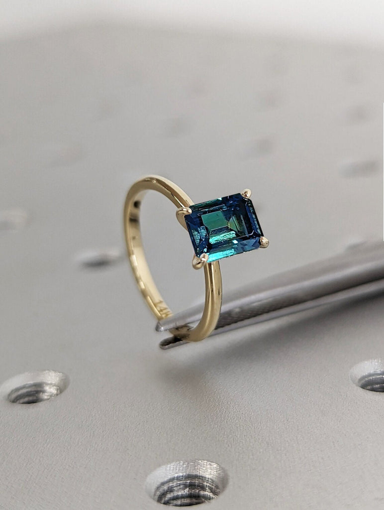 1CT Emerald Cut Teal Sapphire Engagement Ring, Vintage Solitaire Blue-Green Montana Sapphire Wedding Anniversary Gift, Peacock Sapphire Ring