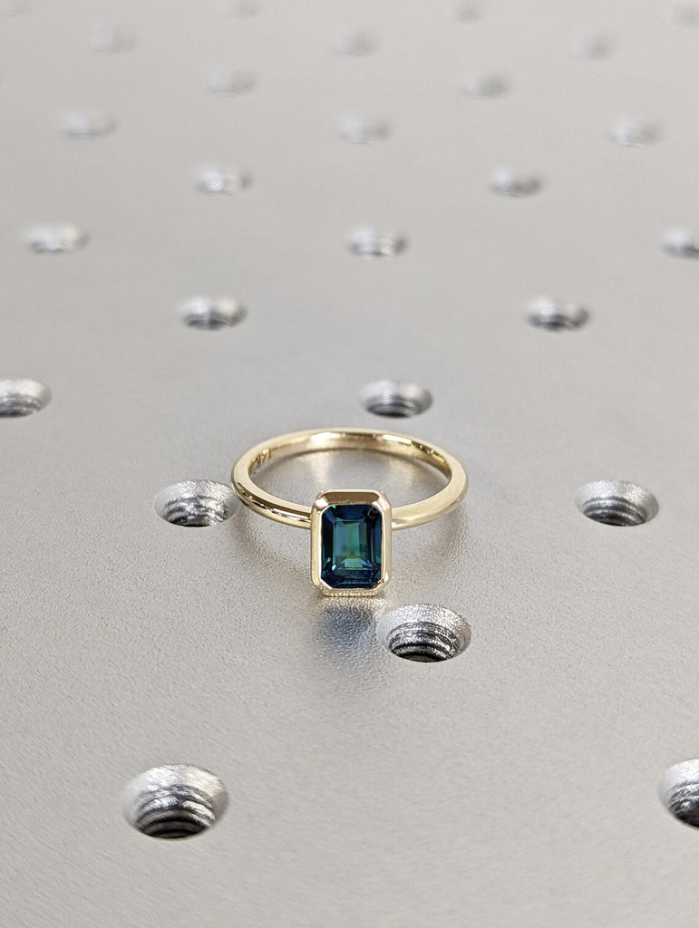Emerald Cut Montana Sapphire Engagement Ring / Vintage Style Bezel Ring / Natural Teal Blue Green Peacock Sapphire Gold Ring / Gifts For Her