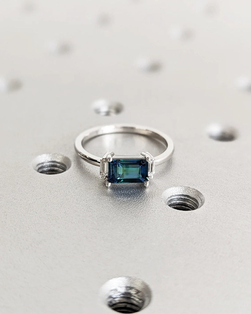 1CT Emerald Cut Teal Sapphire Engagement Ring, Montana Sapphire Vintage Diamond Baguette Blue-Green Peacock Sapphire Wedding Gift for Her