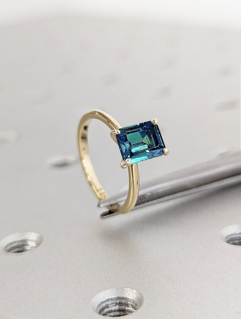 Natural Montana Peacock Sapphire Solitaire Women Engagement Cocktail Ring | Solid Gold, Platinum Thin Wedding Band | Emerald cut Jewellery