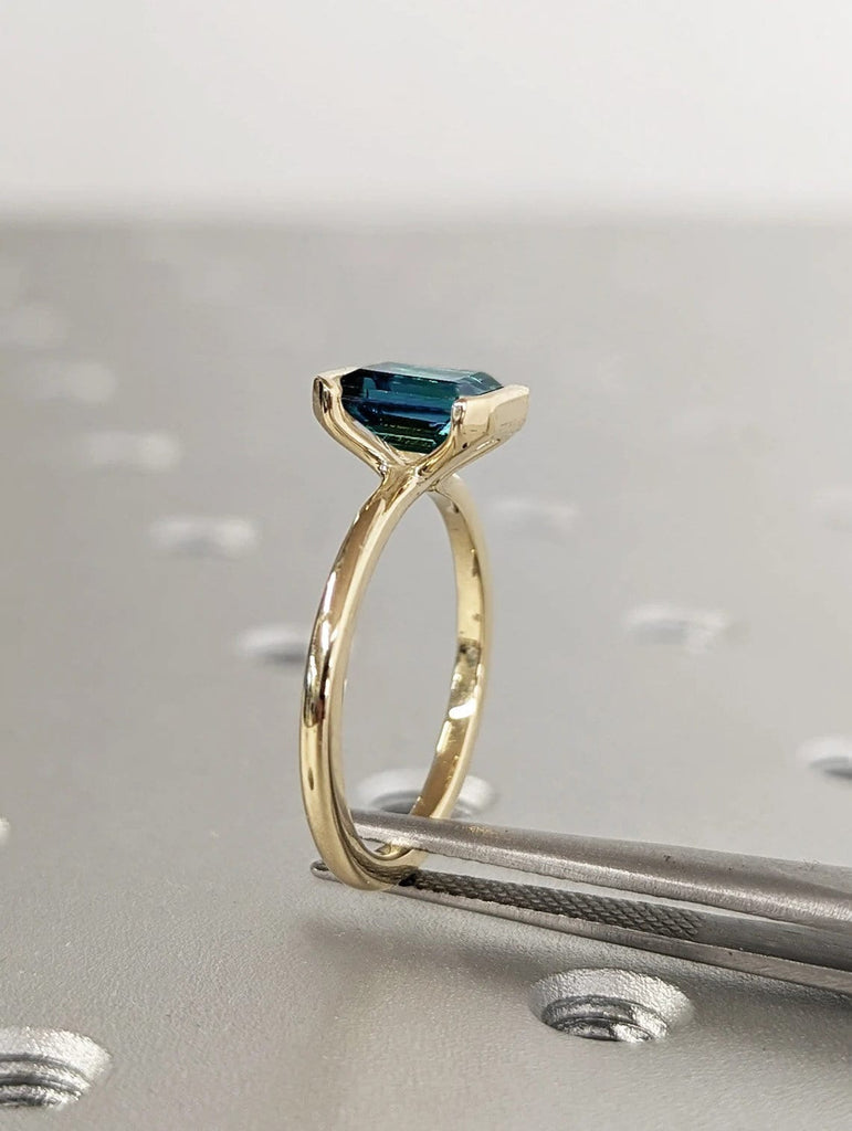 1CT Emerald Cut Teal Sapphire Engagement Ring, Floating Bezel Vintage Solitaire Blue-Green Montana Sapphire Wedding Anniversary Gift for Her