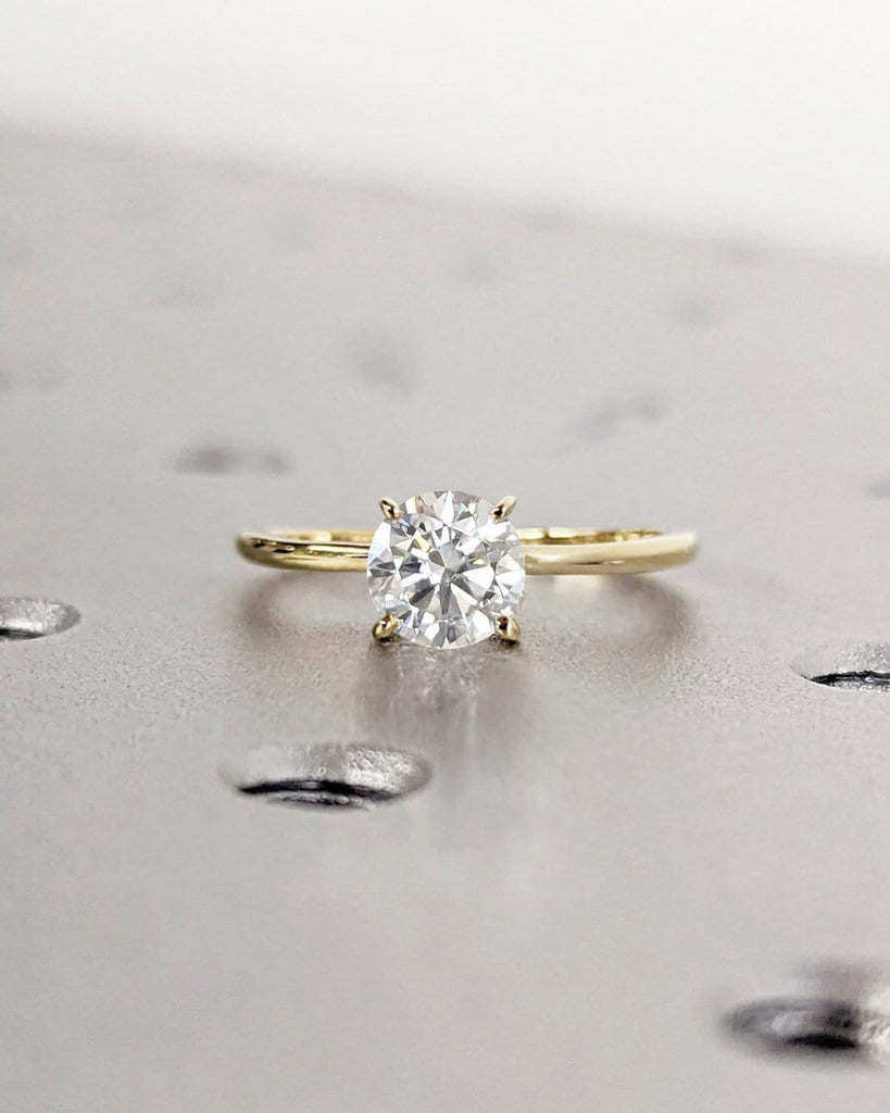 Round Cut Moissanite Engagement Ring, 4 Prong Solitaire Round Engagement Ring, Round Cut Ring, 14K Solid Gold Moissanite Wedding Bridal Ring