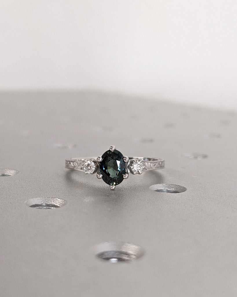 Peacock Sapphire Promise Ring Gold, Oval Cut Engagement Dainty Sapphire Ring, Art Deco Ring, Green Gemstone Statement Ring Anniversary Gift