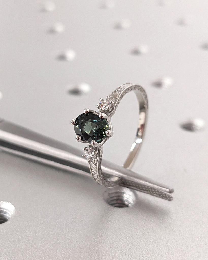 Peacock Sapphire Promise Ring Gold, Oval Cut Engagement Dainty Sapphire Ring, Art Deco Ring, Green Gemstone Statement Ring Anniversary Gift