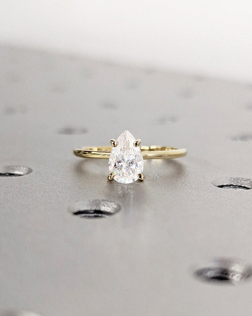 Pear Cut Moissanite Engagement Ring, 4 Prong Solitaire Pear Engagement Ring, Pear Cut Ring, Solid Gold Ring, Pear Moissanite Minimalist Ring