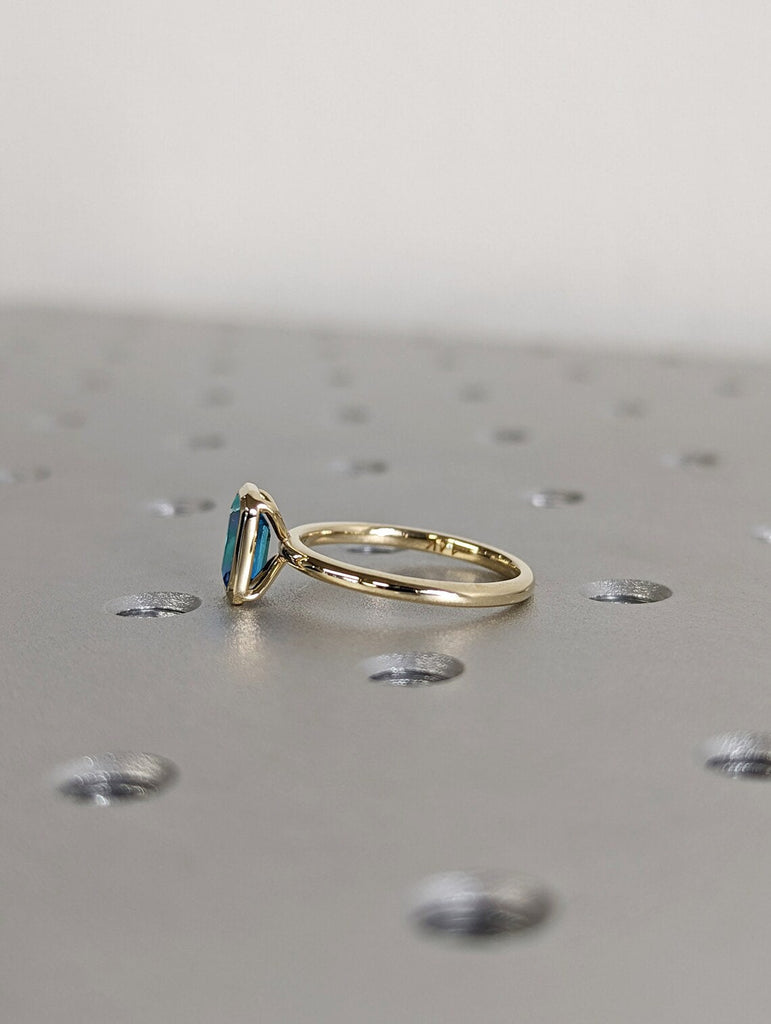 Bezel set Natural Montana Peacock Sapphire Solitaire Women Engagement Cocktail Ring | Solid Thin Gold Band | Blue Green Bridal Jewelry