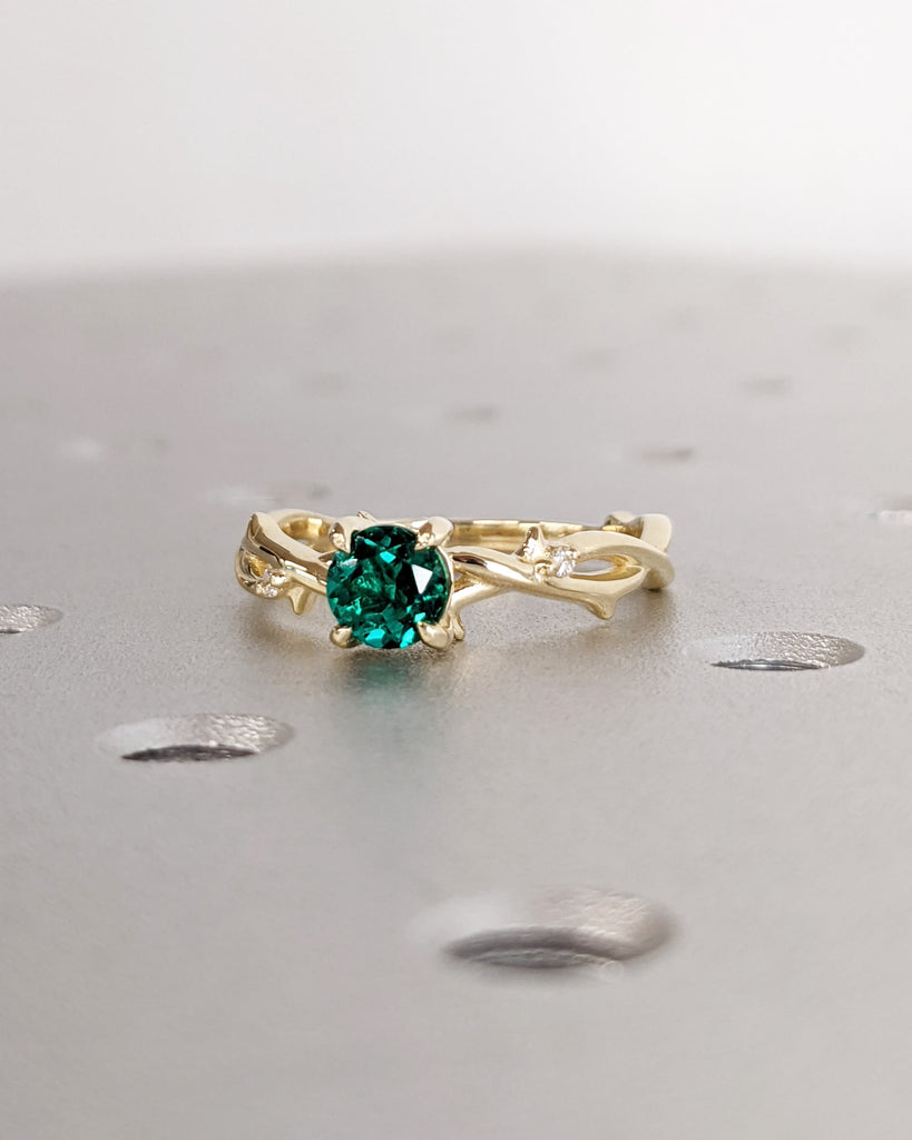 Twig Round Shaped Emerald Ring Gold Vintage Nature Inspired Unique Emerald Engagement Ring Antique Leaf Ring Bridal Wedding Ring for Women