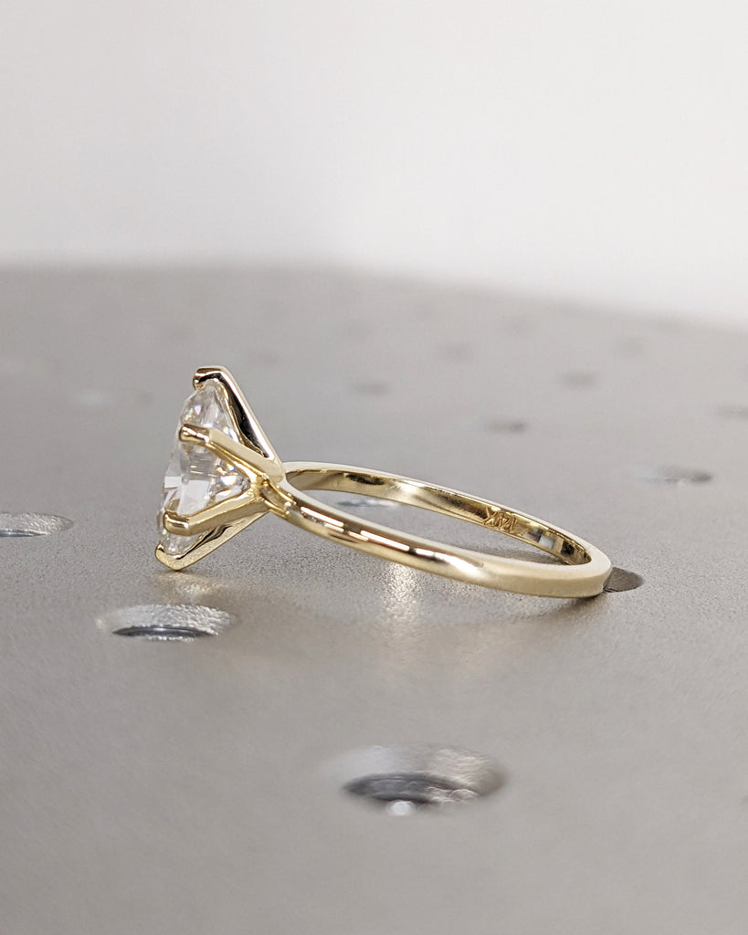 Oval Cut Diamond Engagement Ring, Oval Lab Grown Diamond Solitaire Engagement Ring, Wedding Ring, Anniversary Ring, 14K Gold, Minimalist