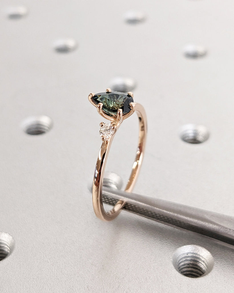 Pear Cut Green Sapphire with Diamond Engagement Cocktail Ring for Her | 14K 18K Rose Gold Women Wedding Band | Alternative Bridal Jewelry