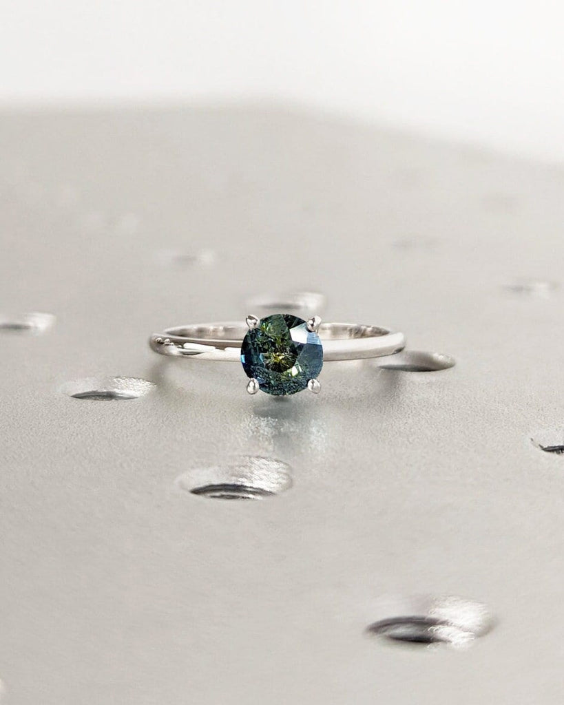 Round Cut Peacock Sapphire Engagement Ring, Blue Green Teal Sapphire Ring, Round Engagement Ring, 4 Prong Setting Solitaire Minimalist Ring