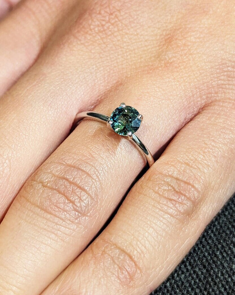 Round Cut Peacock Sapphire Engagement Ring, Blue Green Teal Sapphire Ring, Round Engagement Ring, 4 Prong Setting Solitaire Minimalist Ring