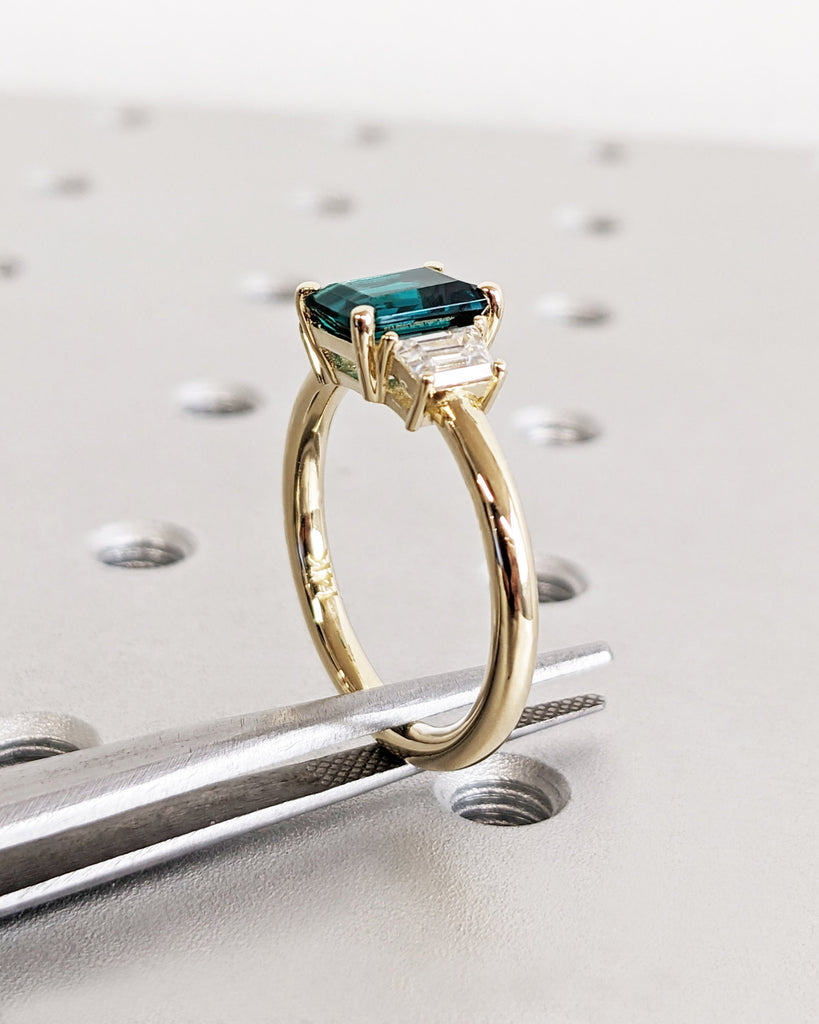 Green Emerald Engagement Ring, 14K Solid Gold, Emerald Cut, May Birthstone Ring, Art Deco Wedding Ring, 3 Stone Ring, Trellis Gemstone Ring