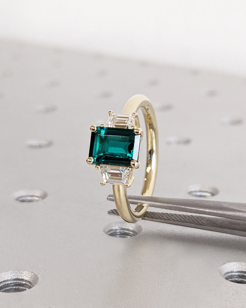 Green Emerald Engagement Ring, 14K Solid Gold, Emerald Cut, May Birthstone Ring, Art Deco Wedding Ring, 3 Stone Ring, Trellis Gemstone Ring