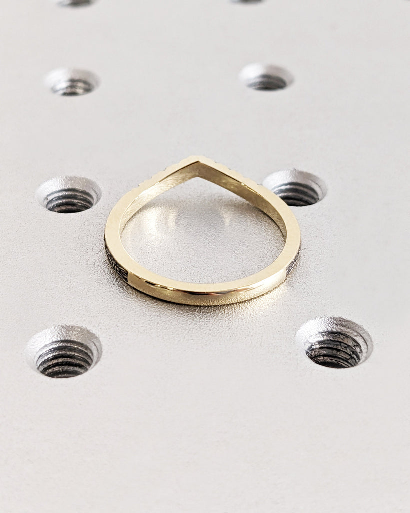 Black Diamond Wedding Band / Curved Wedding Band / Chevron V Ring / Solid Gold Stacking Ring / Vintage Filigree Matching Band Gift for Wife