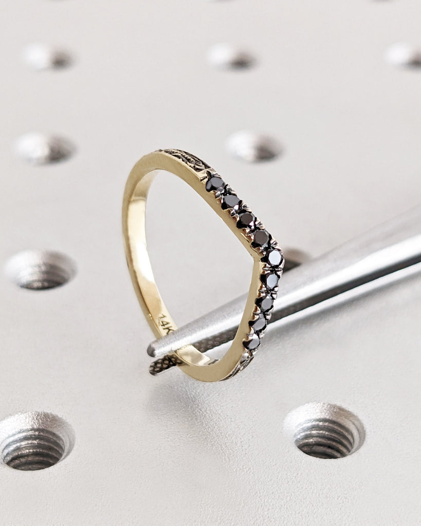 Black Diamond Wedding Band / Curved Wedding Band / Chevron V Ring / Solid Gold Stacking Ring / Vintage Filigree Matching Band Gift for Wife