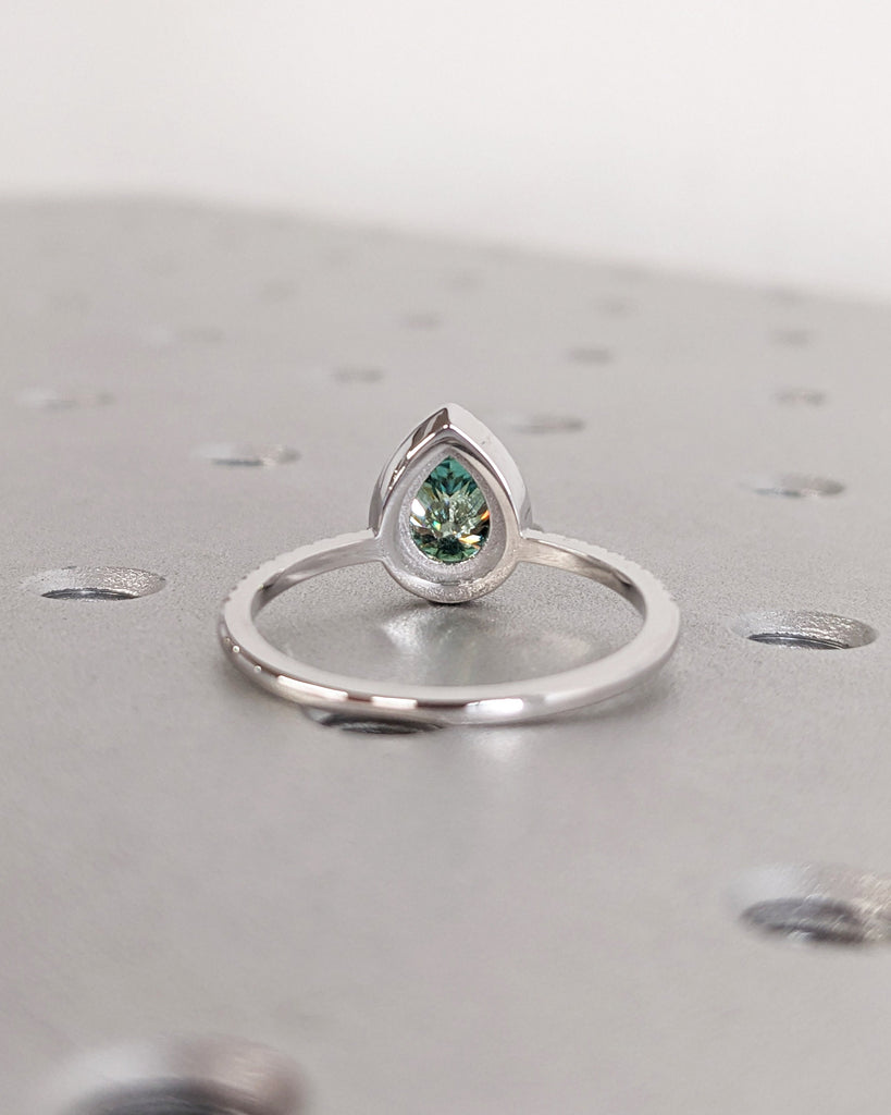 Unique Green Moissanite Promise Anniversary Ring 2pc Set | Purple Alexandrite and Moissanite Cluster Curve Wedding Ring | Prong set Ring