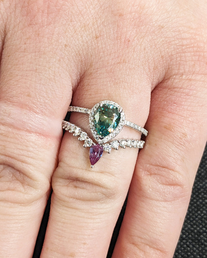 Green Moissanite Ring | Brilliant Round Cut Moissanite Cluster Eternity Ring | Custom Rings | Alexandrite and Diamonds Anniversary Ring | Dainty Ring for Woman