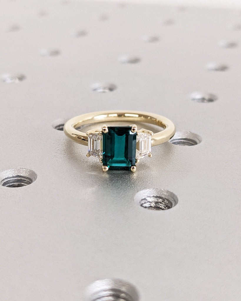 Vintage Style Green Emerald Engagement Ring, 14K Solid Gold, Emerald Cut Ring, May Birthstone Ring, Art Deco Wedding Ring, Trellis Gemstone