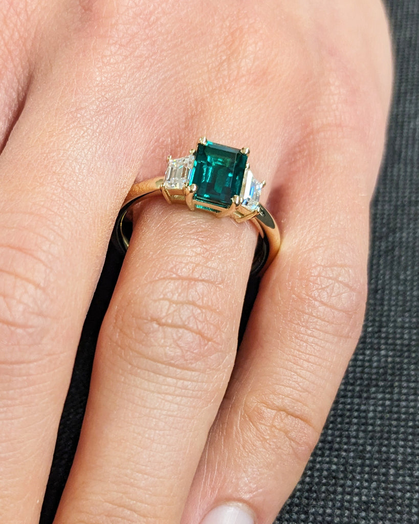 Vintage Style Green Emerald Engagement Ring, 14K Solid Gold, Emerald Cut Ring, May Birthstone Ring, Art Deco Wedding Ring, Trellis Gemstone