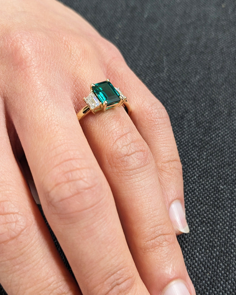 Vintage Style Green Emerald Engagement Ring, 14K Solid Gold, Emerald Cut Ring, May Birthstone Ring, Art Deco Wedding Ring, Trellis Gemstone