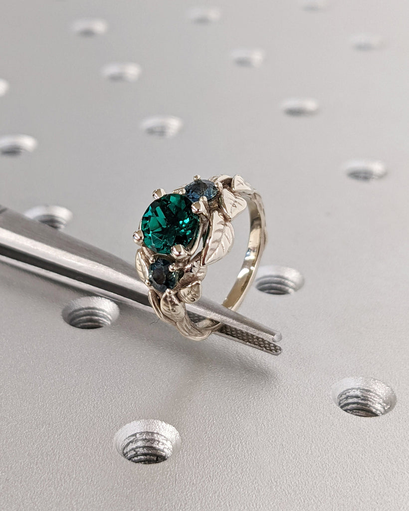 Nature Inspired Emerald Bridal Ring / Branch Emerald Engagement Ring / Leaf Emerald Engagement Ring / Art Deco / Trellis / Peacock Sapphire