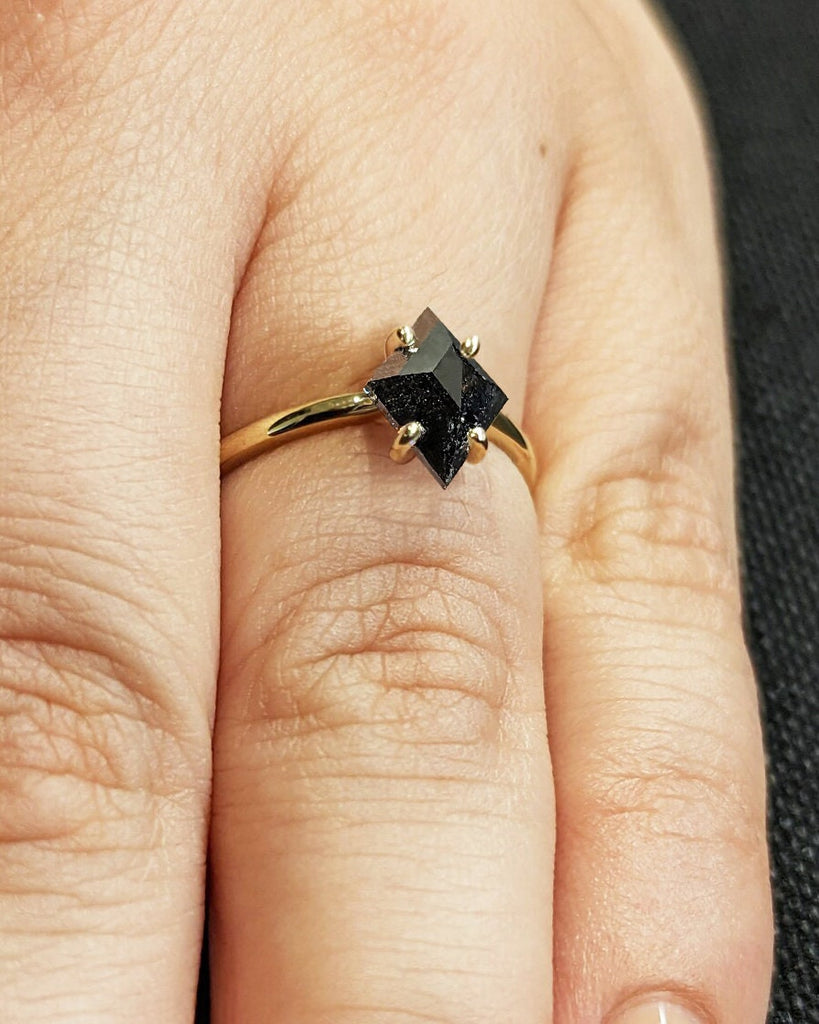 Kite Cut Salt and Pepper Diamond Ring | 4 Prong Solitaire Kite Cut Ring | Solid Gold Rhombus Kite Engagement Ring | Unique Bridal Ring Women