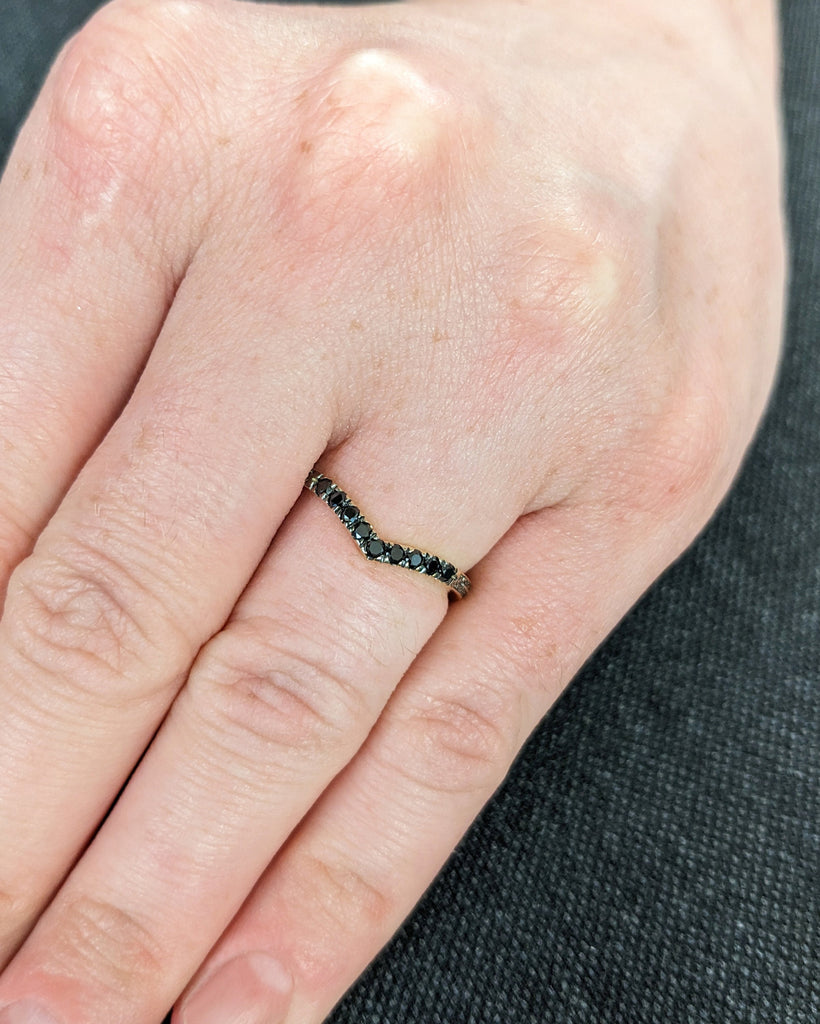Black Diamond Wedding Band / Curved Wedding Band / Chevron V Ring / Solid Gold Stacking Ring / Vintage Filigree Matching Band Gift for Wife