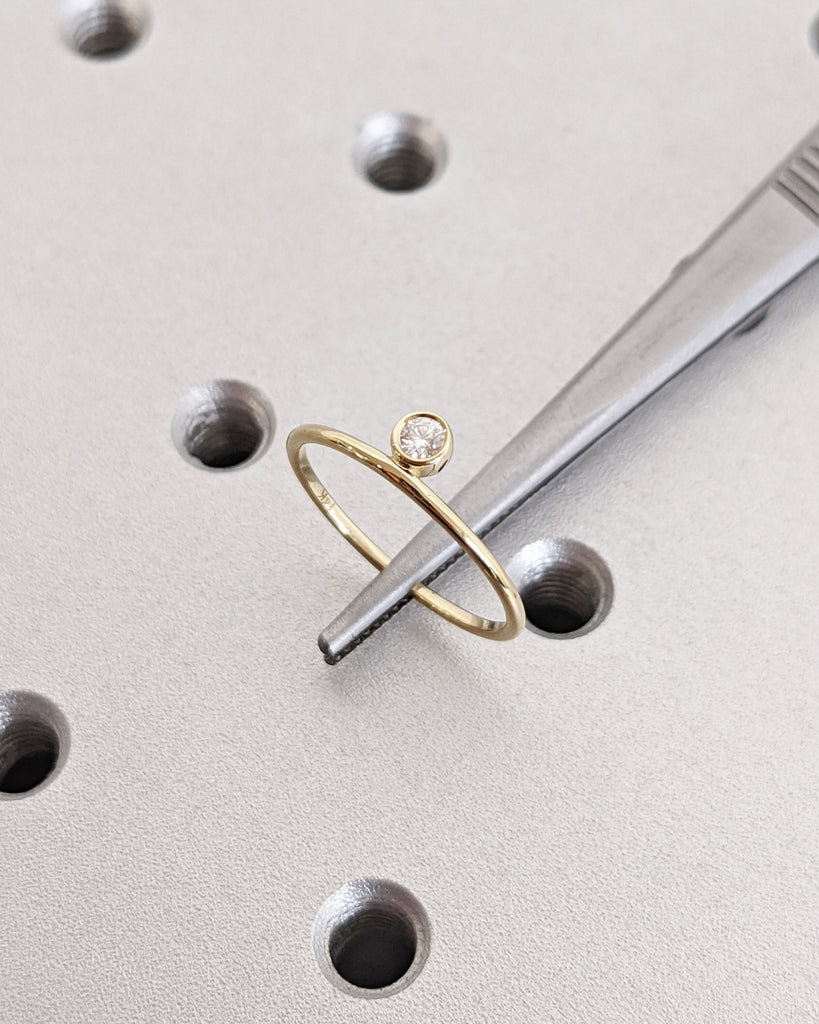 Tiny Gemstone Ring, 14K Gold Diamond Stack Ring, Mini Floating Stone Ring, Diamond or Lab Diamond or Moissanite Dainty Ring, Minimal Jewelry