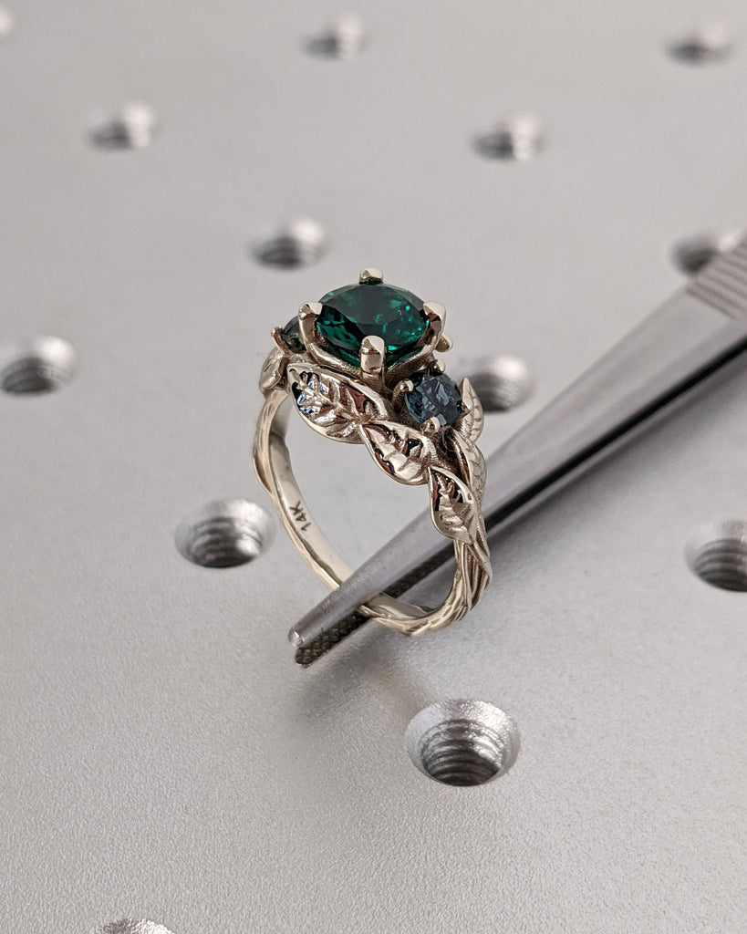 Nature Inspired Emerald Bridal Ring / Branch Emerald Engagement Ring / Leaf Emerald Engagement Ring / Art Deco / Trellis / Peacock Sapphire