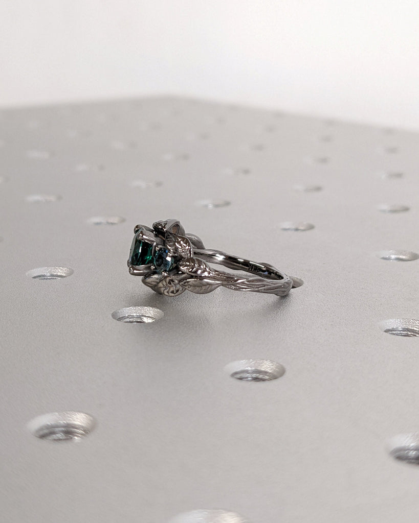 Nature Inspired Emerald Bridal Ring / Branch Emerald Engagement Ring / Leaf Emerald Engagement Ring / Art Deco / Trellis / Peacock Sapphire