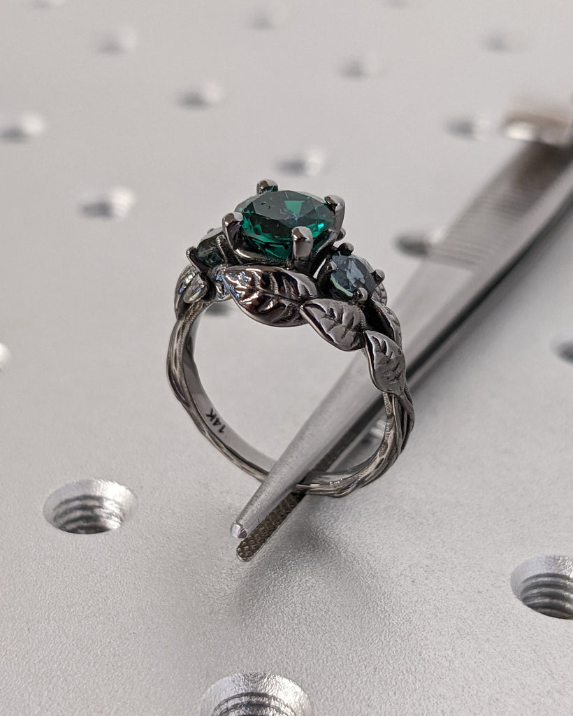 Nature Inspired Emerald Bridal Ring / Branch Emerald Engagement Ring / Leaf Emerald Engagement Ring / Art Deco / Trellis / Peacock Sapphire