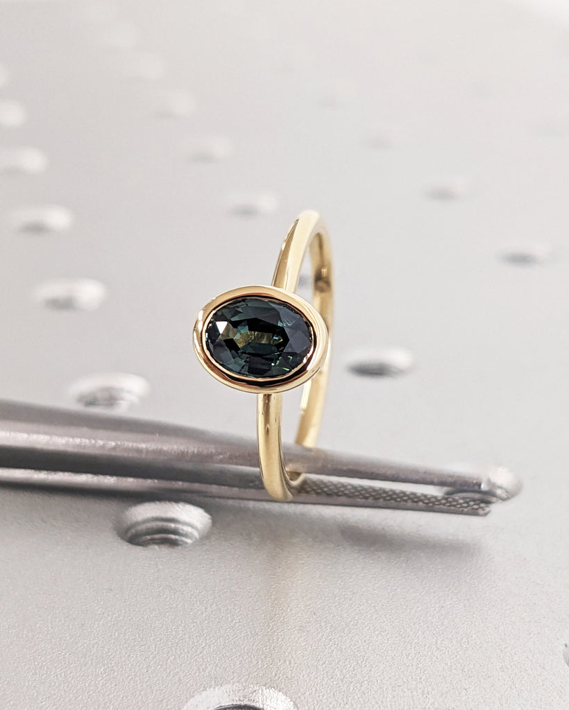 One of a Kind Montana Sapphire Ring, Blue Sapphire Diamond Cluster Ring, Vintage Inspired Blue Sapphire Engagement Ring, 18K Gold Green Teal