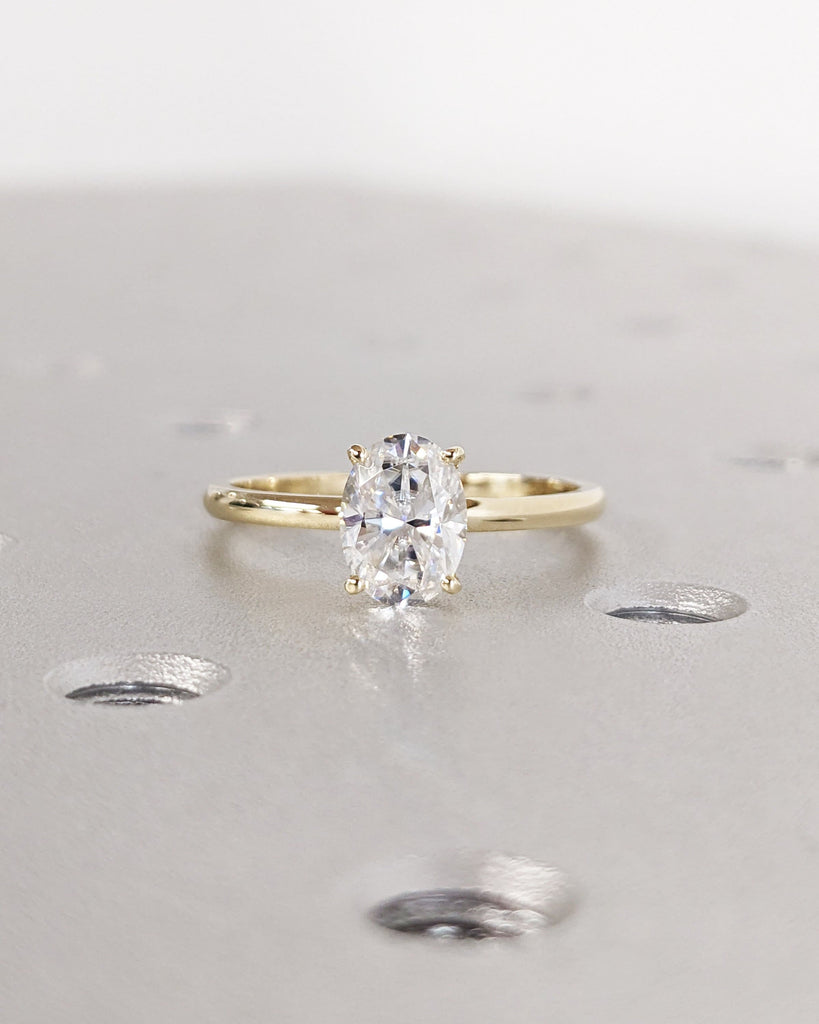 Oval Cut Moissanite Engagement Ring, 4 Prong Solitaire Oval Engagement Ring, Oval Cut Ring, Solid Gold Ring, Oval Moissanite Minimalist Ring