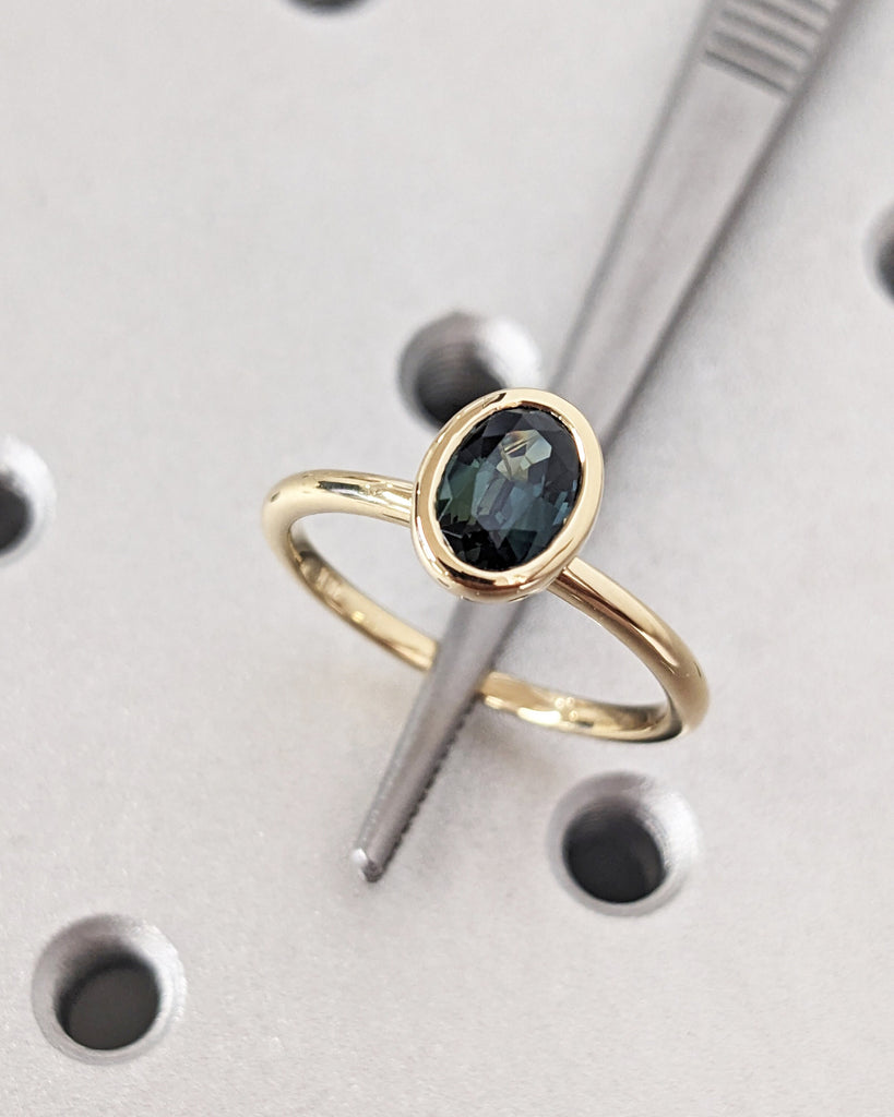 One of a Kind Montana Sapphire Ring, Blue Sapphire Diamond Cluster Ring, Vintage Inspired Blue Sapphire Engagement Ring, 18K Gold Green Teal