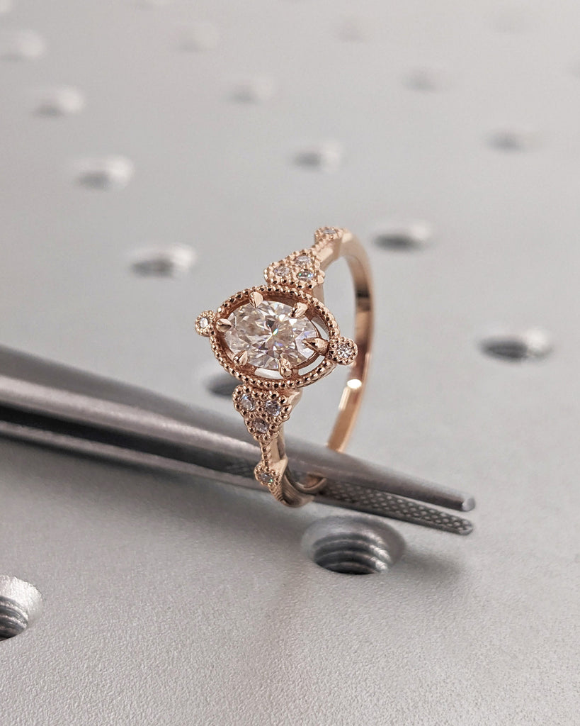 Vintage Oval Shaped Moissanite Engagement Ring Art Deco Milgrain Real Rose Gold Wedding Ring Unique Moissanite Cluster Bridal Ring For Women