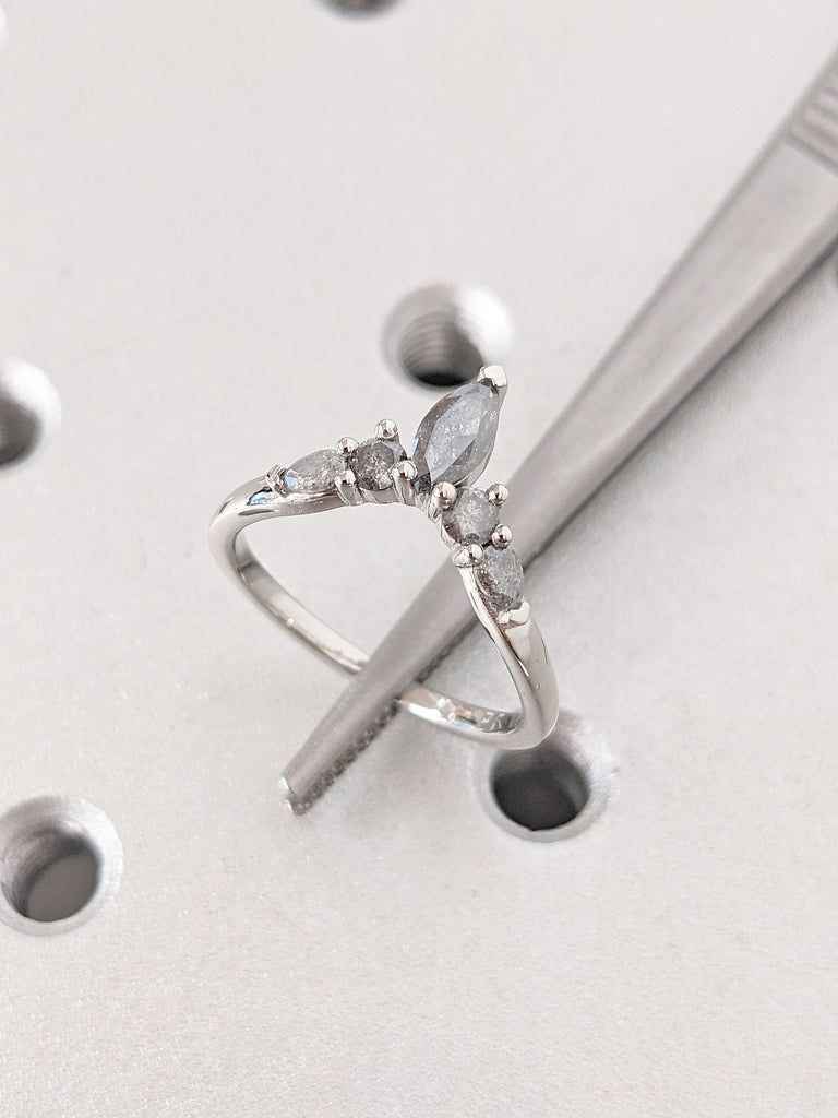 Curved Salt and Pepper Diamond Band in Platinum/Solid Gold | Matching Stackable Band | Platinum Curved Ring Enhancer | Simple Dainty Band | Woman Wedding Band